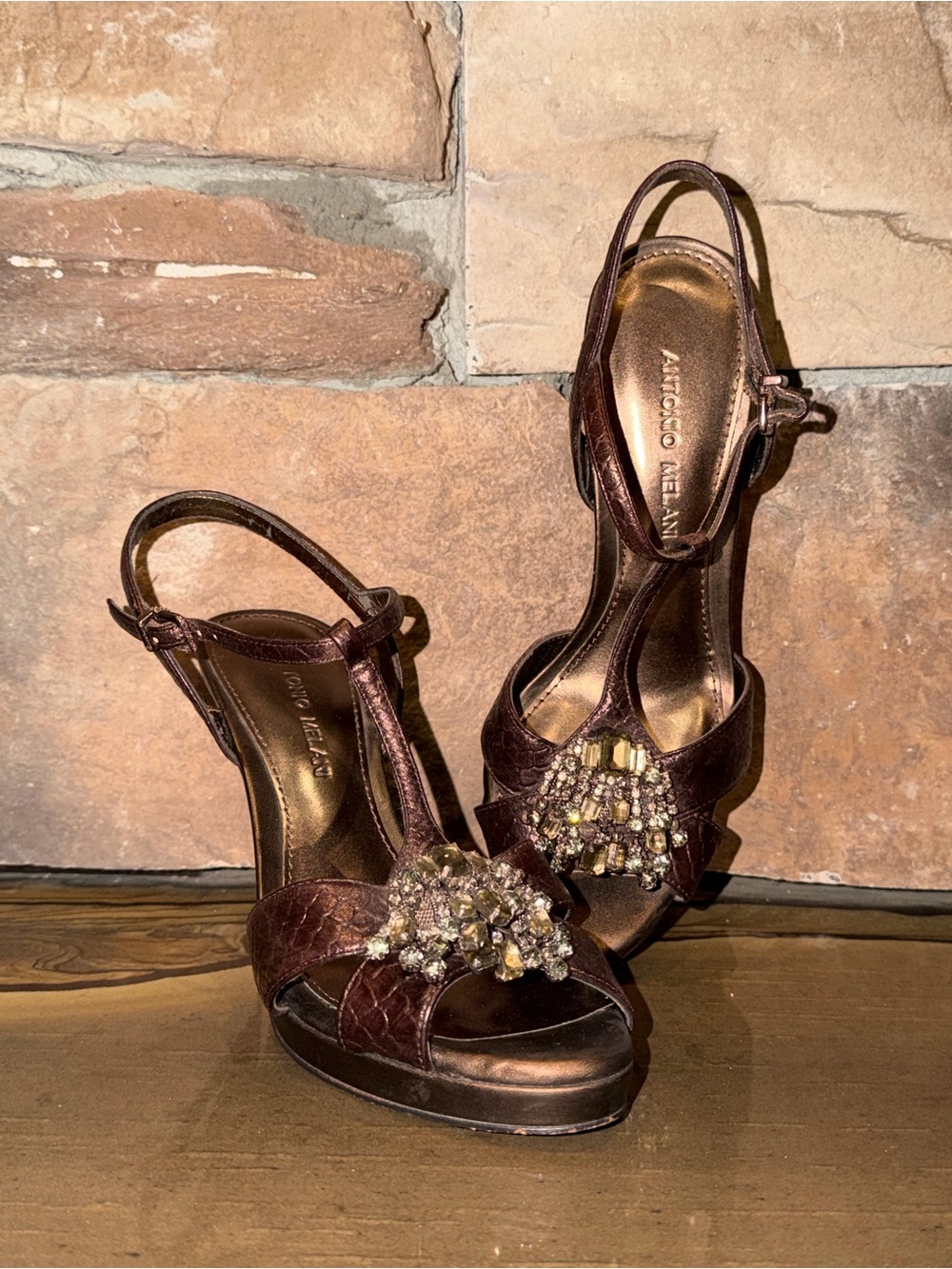 ANTONIO MELANI Brown Jeweled T-Strap Platform Sandals 8M Bronze
